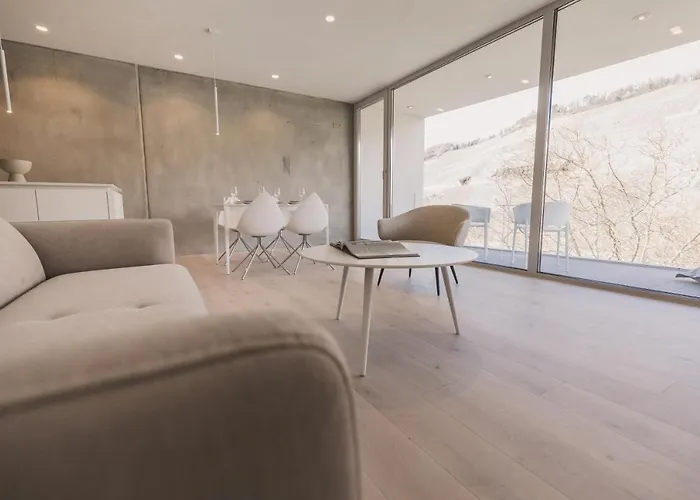 Steillage - Design Moselsuiten Mit Panoramablick Und 아파트 브라운버그